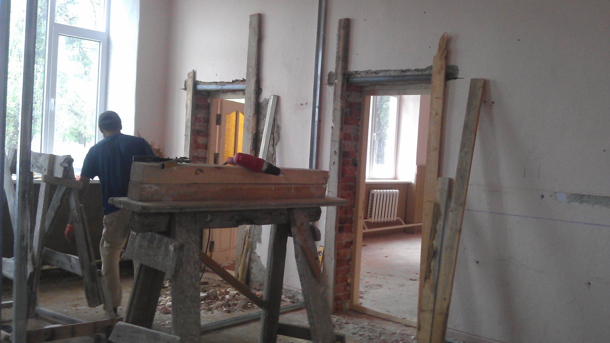 «Батьківщинівець» контролює ремонт Мамаївської школи