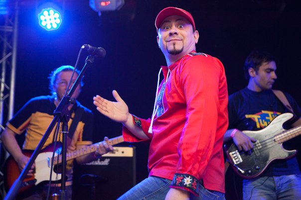 Лідер рок-гурту змагається за посаду начальника культури Чернівців