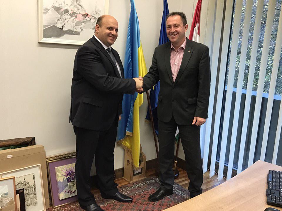 Іван Мунтян привітав Генерального консула Угорщини в Ужгороді з 60-ю річницею антикомуністичної революції