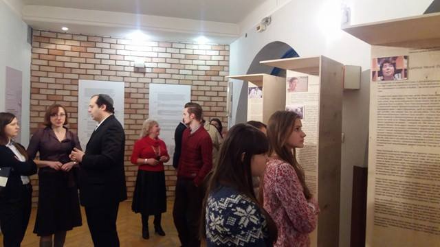 Світлини та спогади очевидців масових убивств євреїв оприлюднили у Чернівцях (ФОТО)