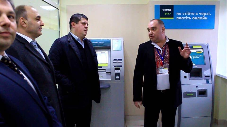 Бурбак зізнався, де зберігає готівку