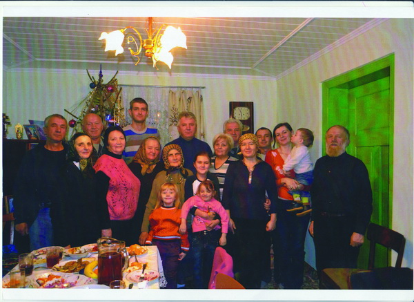 Літа, літа — вже й за дев’яносто промайнули: буковинці Домніці Мартинівні Сенку з Просіки виповнюється 90 років від дня народження