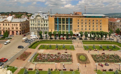 Орендарів просять на вихід з приміщення будинку офіцерів у Чернівцях 