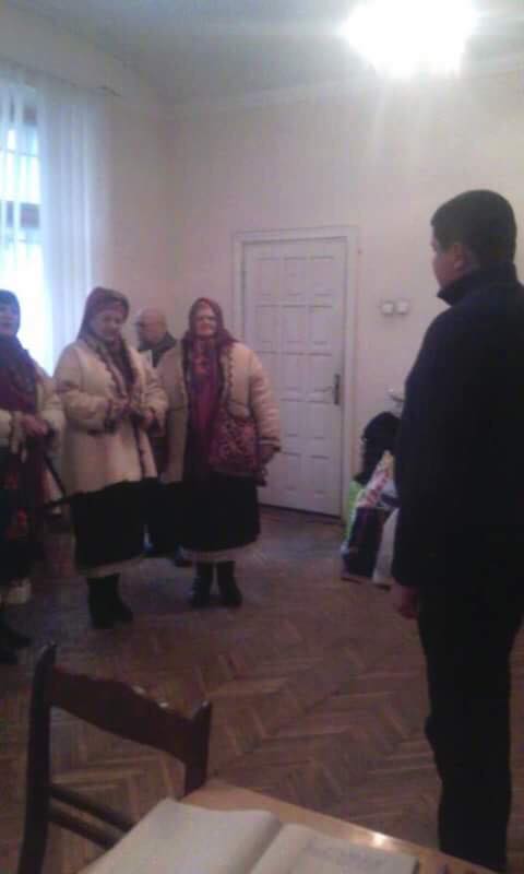 Бурбак чотири години поспіль приймав громадян