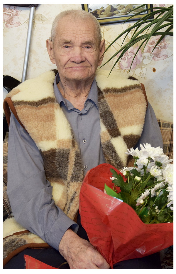 У Новодністровську вітали ветерана зі 100-річчям!