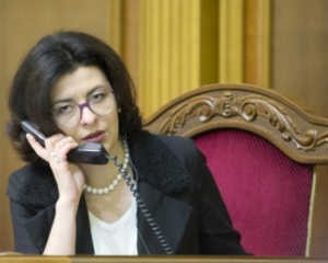 Політично залежна віце-спікер Оксана Сироїд із “Самопомочі”, яка не відмовилася від вузькопартійних інтересів, мусить залишити посаду, - ЗАЯВА БПП та НФ