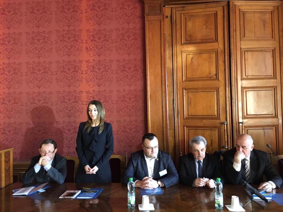 «Батьківщинівка»-політолог Альона Гливко у Чернівцях долучилася до міжнародної наукової конференції з розвитку політичної науки