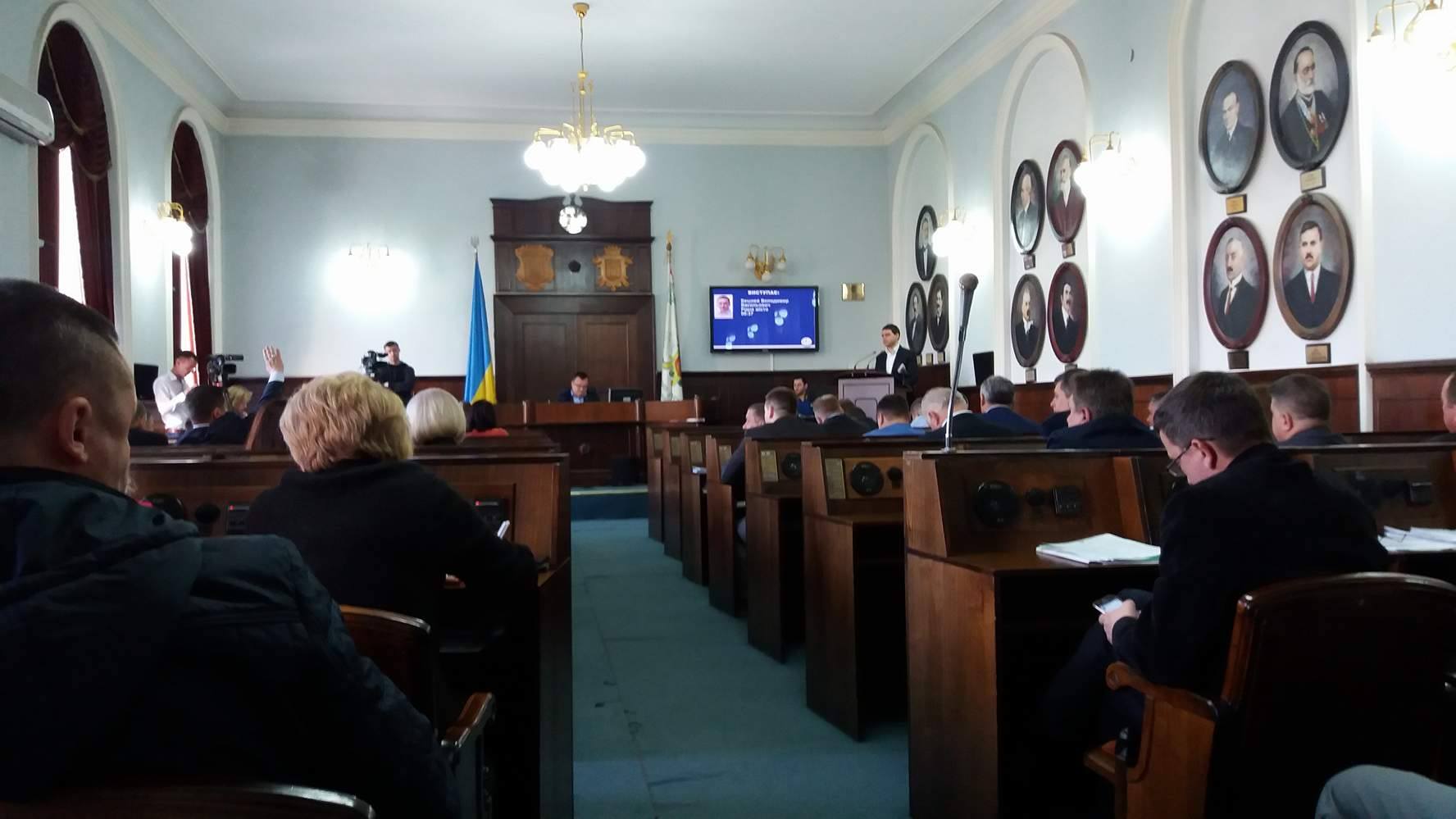 Депутати передумали і відправили на довивчення питання щодо газових мереж у Чернівцях