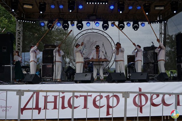 Звинувачена у скандалі на 'Дністер-фест' журналістка дала відповідь