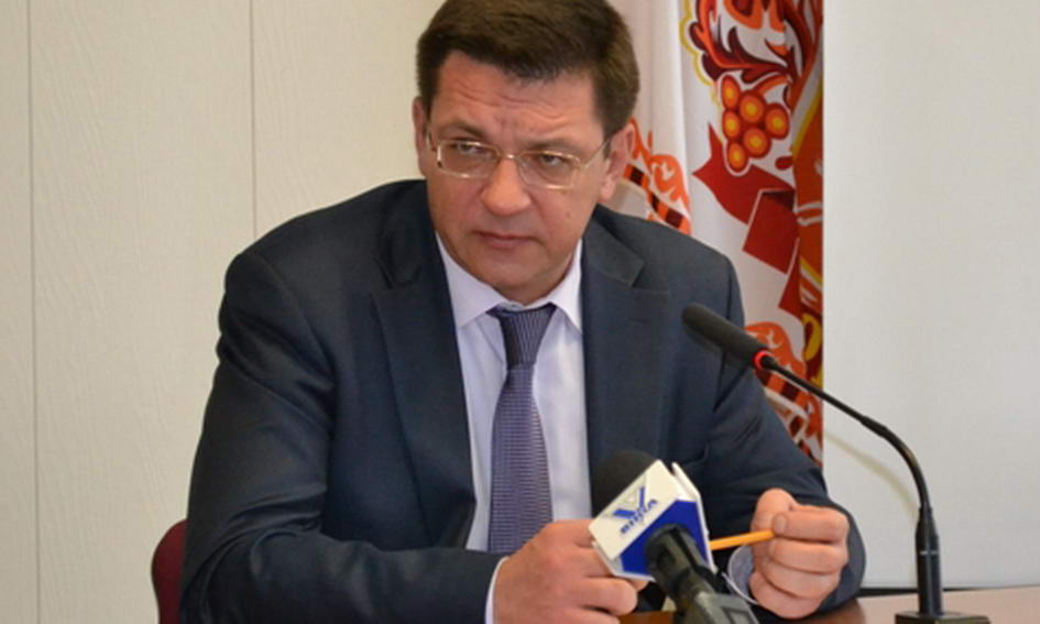  Колишній мер Черкас Сергій Одарич розповів про 'гидотний сервіс від Ukraine International Airlines UIA - Міжнародні Авіалінії України МАУ' у Чернівцях