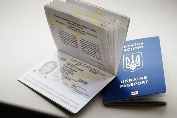 Електронна черга на отримання біометричного паспорта працює у тестовому режимі