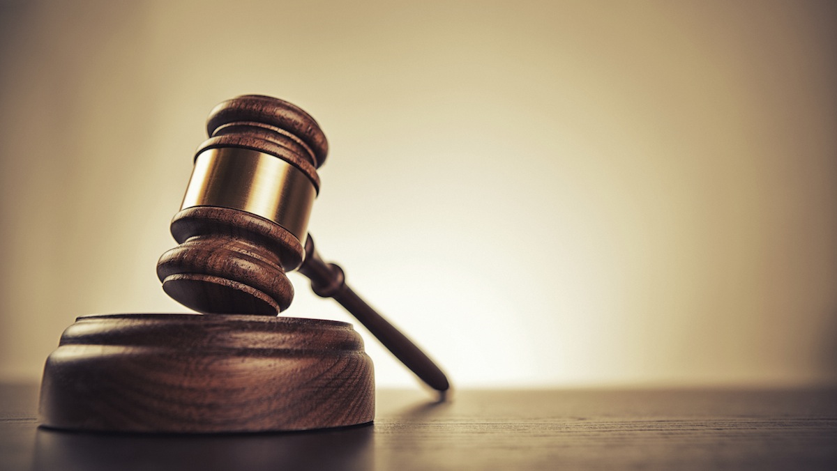 Лісничому, який незаконно реалізовував деревину, обмежили волю строком на три роки