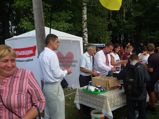 На Буковині «батьківщинівці» долучилися до організації Дня селища Берегомет (+ФОТО)