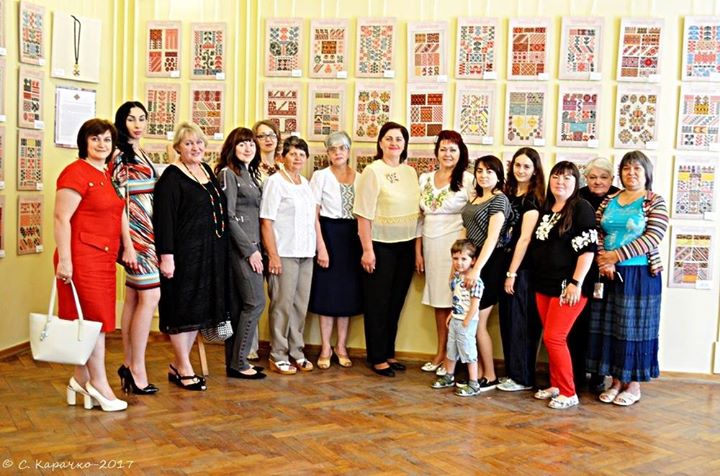 Найбільший вишитий літопис  традиційного орнаментального мистецтва Буковини у Книзі рекордів України
