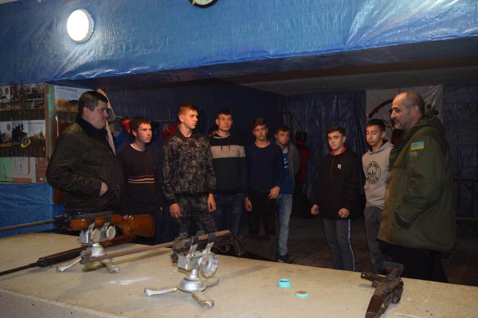 Бурбак відвідав стрілецький тир 