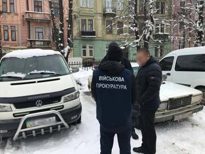 Помічника судді Господарського суду Чернівецької області викрито на отриманні неправомірної вигоди у 1 200 доларів США