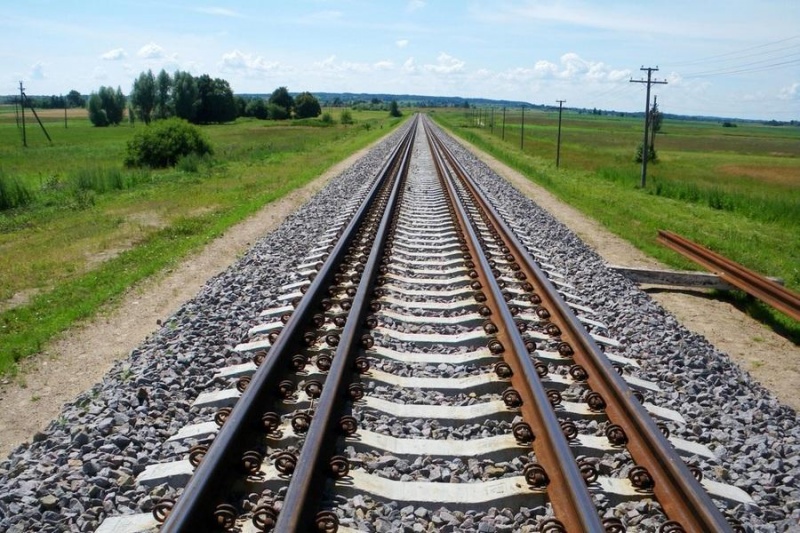 У разі запровадження швидкісного залізничного сполучення між Чернівцями і Сучавою на чернівецькому летовищі можна класти хрест  