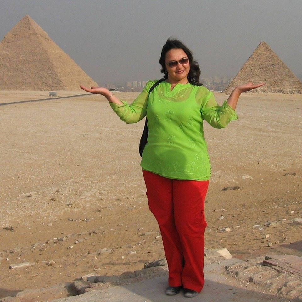 Така вона — Анничка із утаємниченими очима…