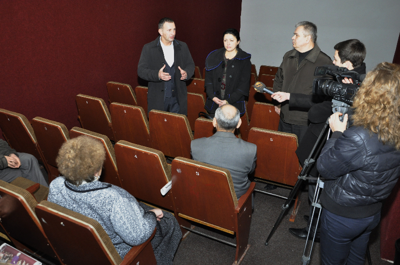 Нового керівника  кінотеатру «Чернівці» представили у винятково дружній атмосфері