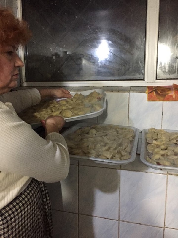 Чернівецькі «Волонтери за Батьківщину» відправили бійцям на Схід «теплий вантаж»