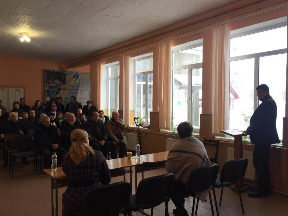 У селах Бочківці і Поляна Бурбак спростував кремлівські темники