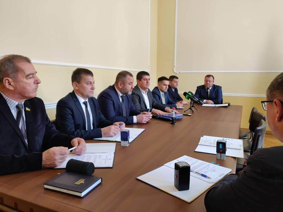 На Буковині ще п’ятьом ОТГ передали тисячі гектарів землі 