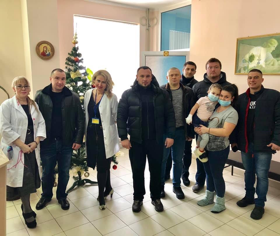 ПП «Побратими України» провела благодійні акції до дня святого Миколая у Чернівцях (ФОТО+ВІДЕО)