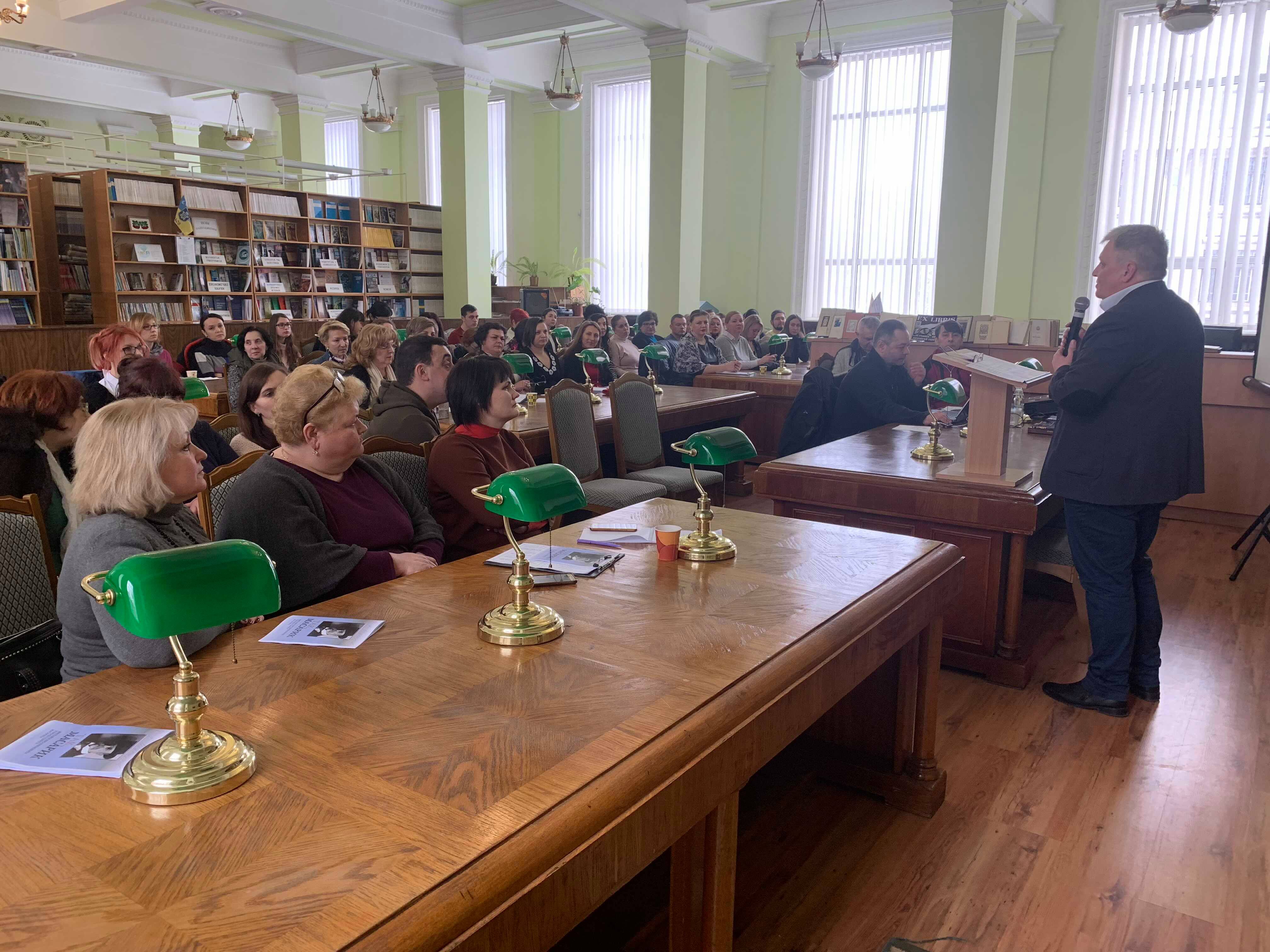 Ігор Піддубний, Віталій Семешкін та Марія Никирса - кращі читачі Наукової бібліотеки ЧНУ ім.Ю.Федьковича