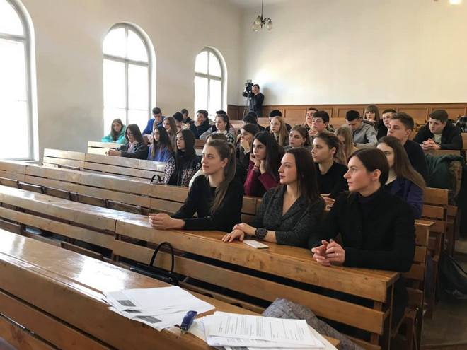 За фото бюлетеня – кілька років обмеження волі