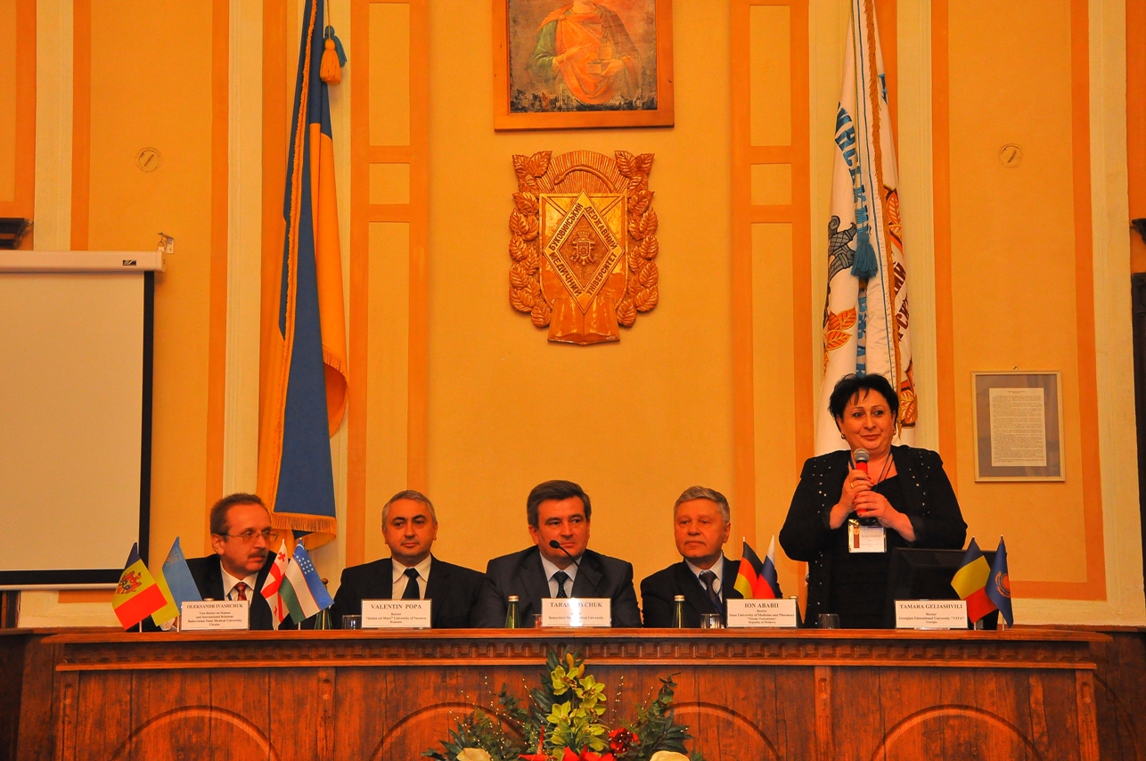 В Буковинському державному медичному університеті зібралися керівники медичних університетів з багатьох країн світу