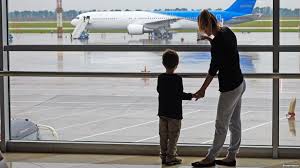 Туроператорів зобов'язали мати постійну фінансову гарантію перед туристами і перевіряти інформацію про час відправлення рейсів