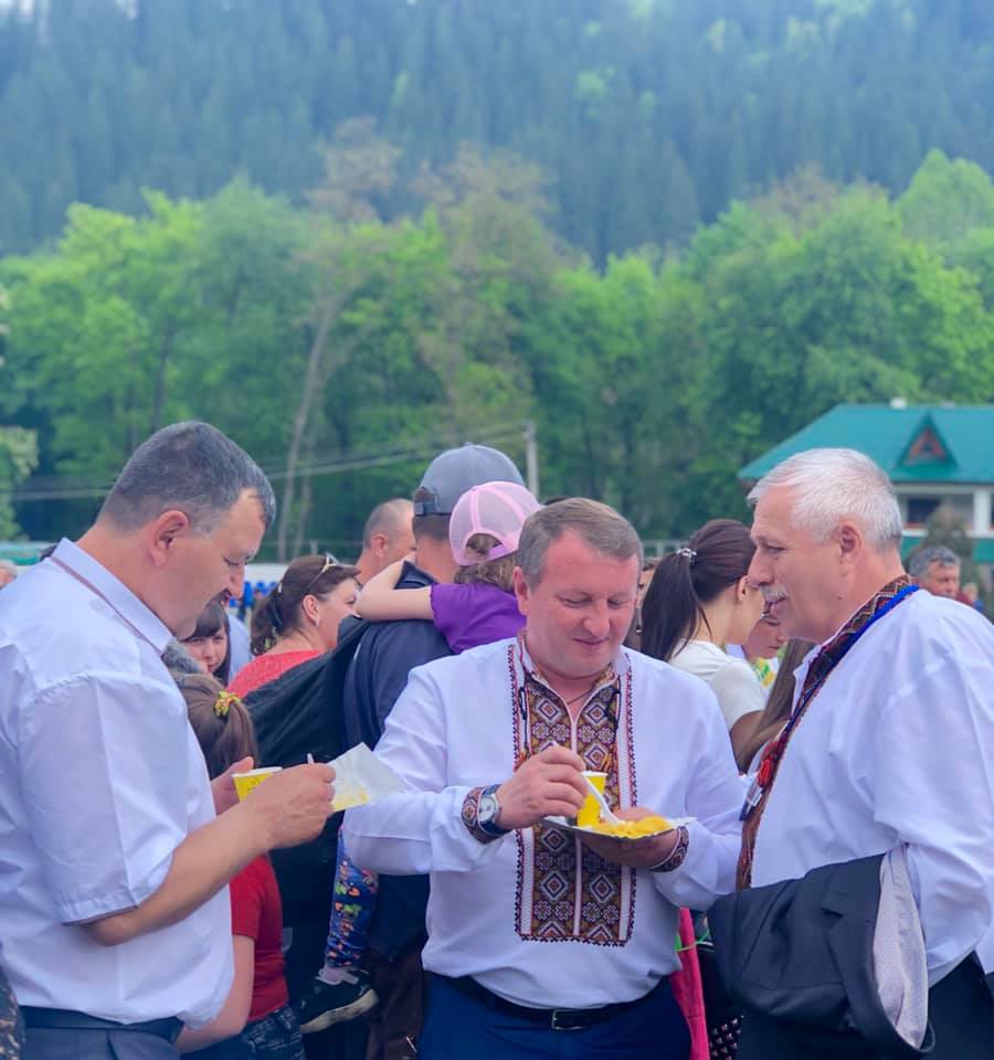 Гуцули Путильщини висунули Івана Рибака до Верховної Ради України