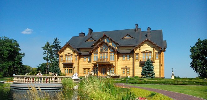 'Межигір'я Януковича передали його приятелям', - джерело (ОНОВЛЕНО)