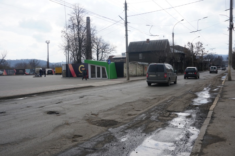 Обласна рада спрямувала 18 млн грн на ремонт чернівецьких доріг