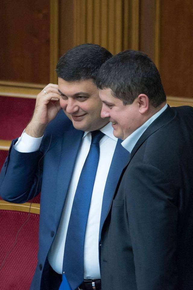 Бурбак подякував Гройсману за те, що він три роки продовжував курс реформ, розпочатий Яценюком