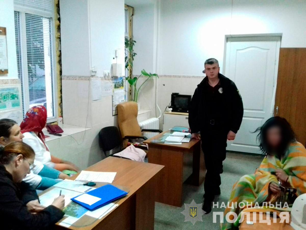 Поліцейський врятував 24-річну жительку Хотинщини, яка зістрибнула в Дністер з мосту в Атаках 