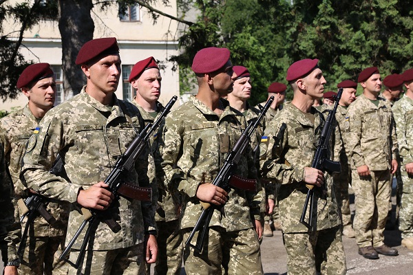 Буковинців запрошують на службу за контрактом в 80 окрему десантно-штурмову бригаду
