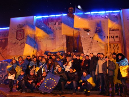 Не допустити московського реваншу і внтуршіньої окупації та підтримати на виборах проукраїнські партії, - Заява громадських організацій України