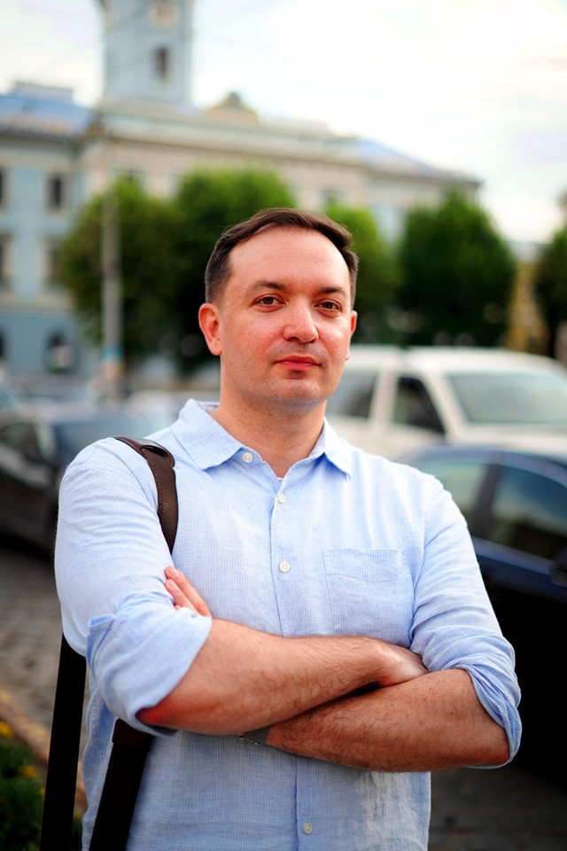 Максим Кияк: Вірю у майбутнє України та страшенно вірю у майбутнє рідних Чернівців. 