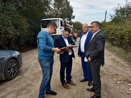 ТОП-посадовці Буковини особисто перевірили якість ремонту доріг Ошихліби – Іванківці – Гаврилівці – Хлівище – Ставчани та Кіцмань – Киселів – Степанівка