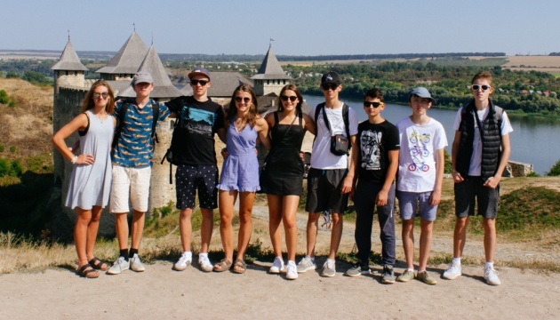 Якими побачили Буковину і Чернівці школярі з Канади, які відвідали Україну?