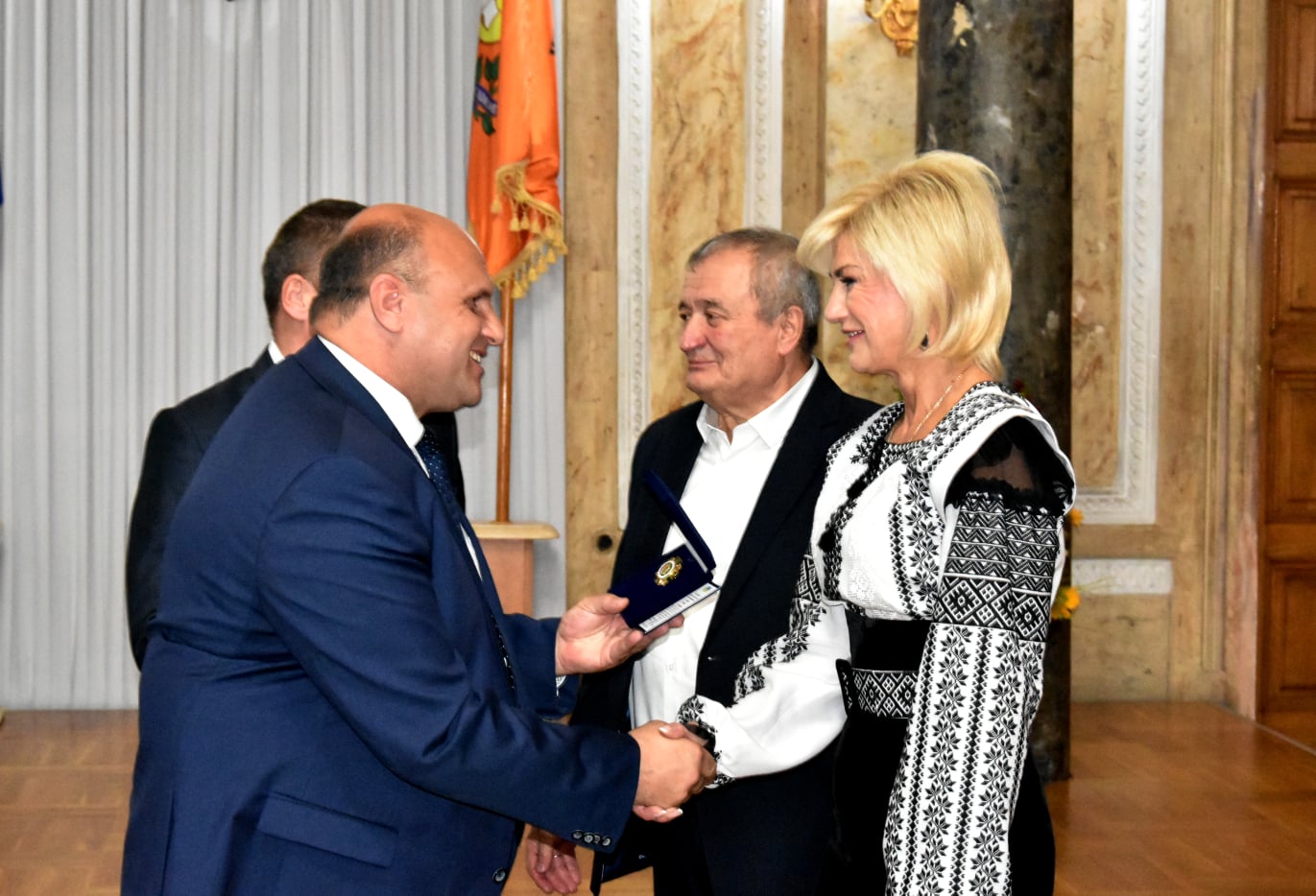 Іван Мунтян вшанував професорів, доцентів, викладачів, аспірантів, співробітників та студентів на урочистій академії у ЧНУ ім.Ю.Федьковича