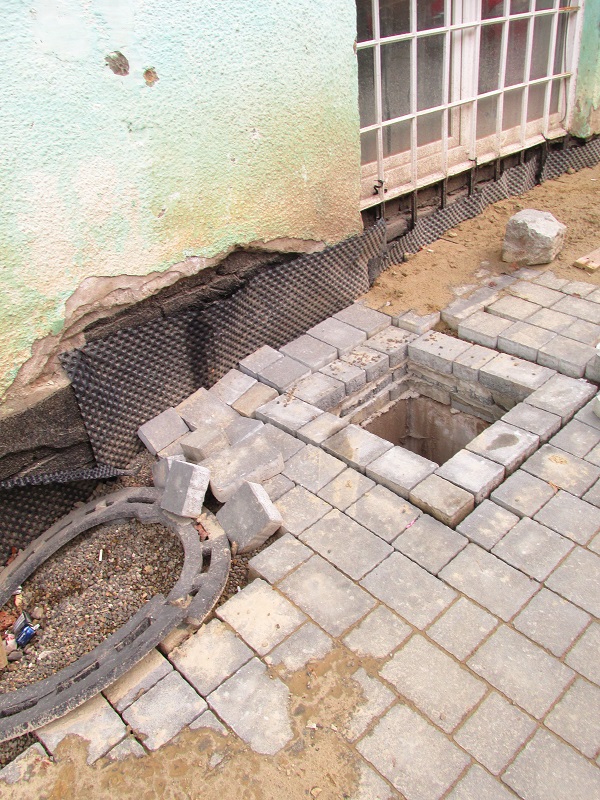 Поки Каспрук з Бешлеєм затягують неякісний ремонт Переяславської, витрати на нього постійно зростають