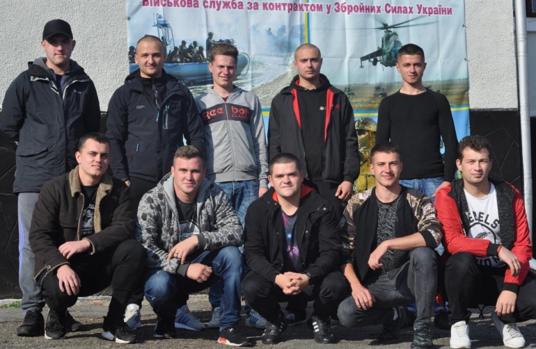 Десять буковинців охоронятимуть Генеральний штаб України