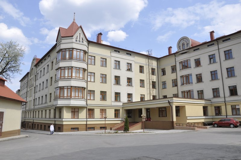 У Чернівцях народилася трійня