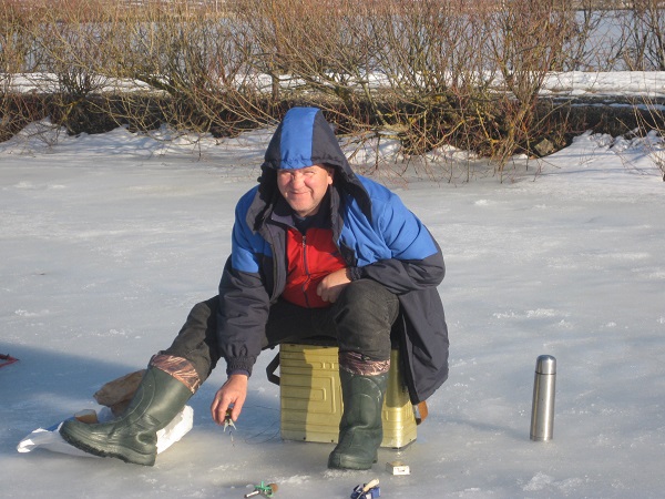 Повсюди вже провесінь, а довкола відпочивального комплексу, що «Аквою» зветься, ще зима…