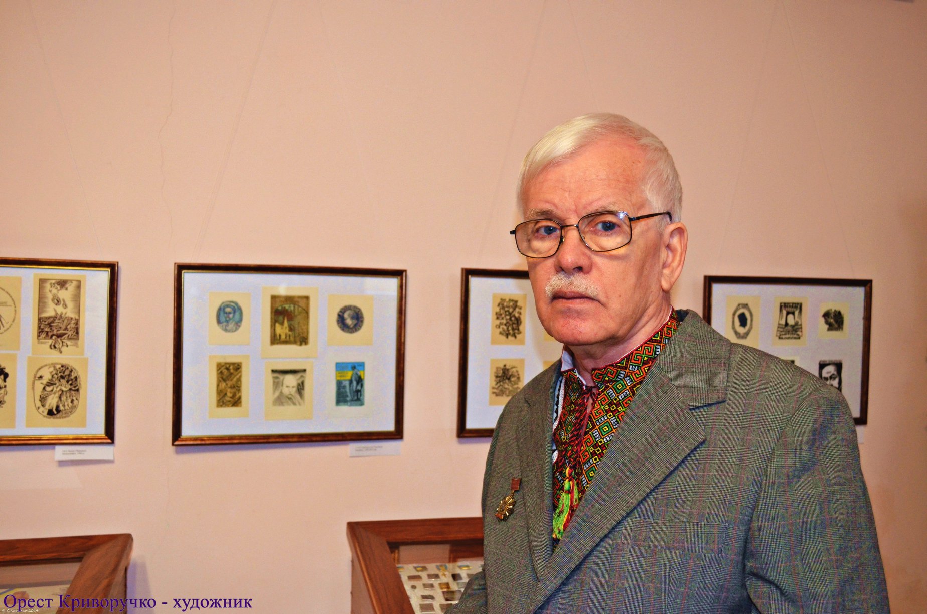 Художник Орест Криворучко, який намалював герб і прапор Чернівецької області, потребує допомоги