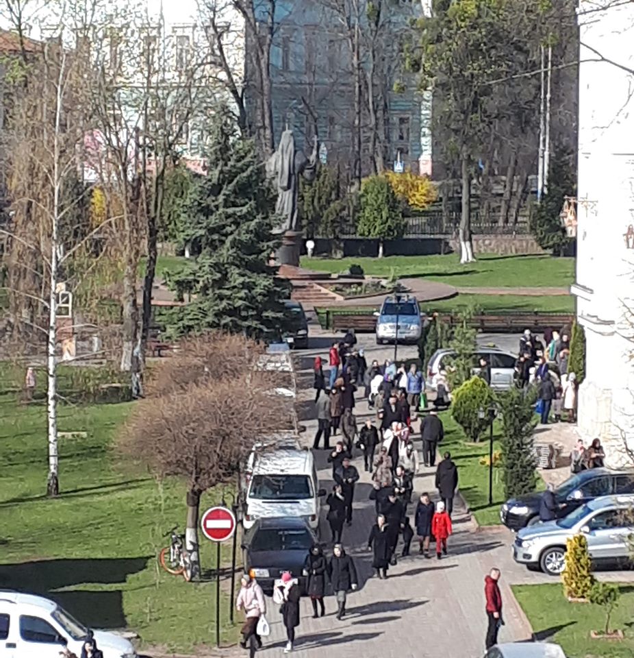 Ятрять–карають роз'ясненнями церковні громади Буковини... (ОНОВЛЕНО)