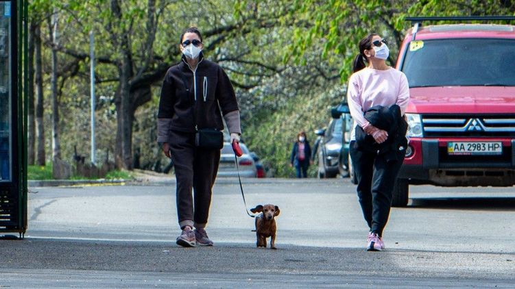 Режим 'мультикарантину': в Чернівцях та Чернівецькій області, де вирує епідемія, тотальний карантин можуть продовжити та посилити