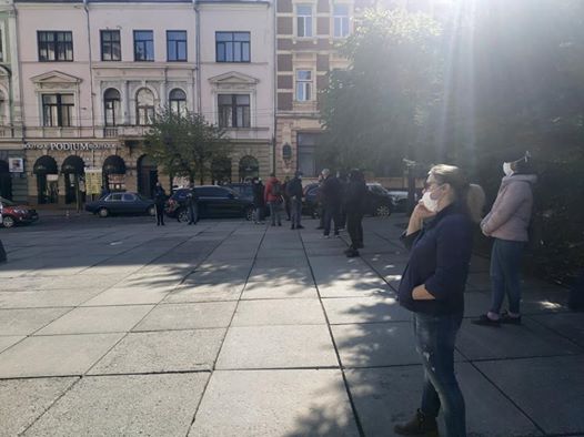 'Сиділи там ці мери, тиждень ніх*ра не робили': у Чернівцях на протест вийшли підприємці Калинівського ринку